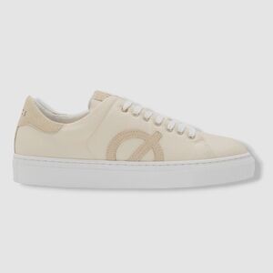 NEW Women’s LOCI Nine water resistant beige sneakers- Size 41